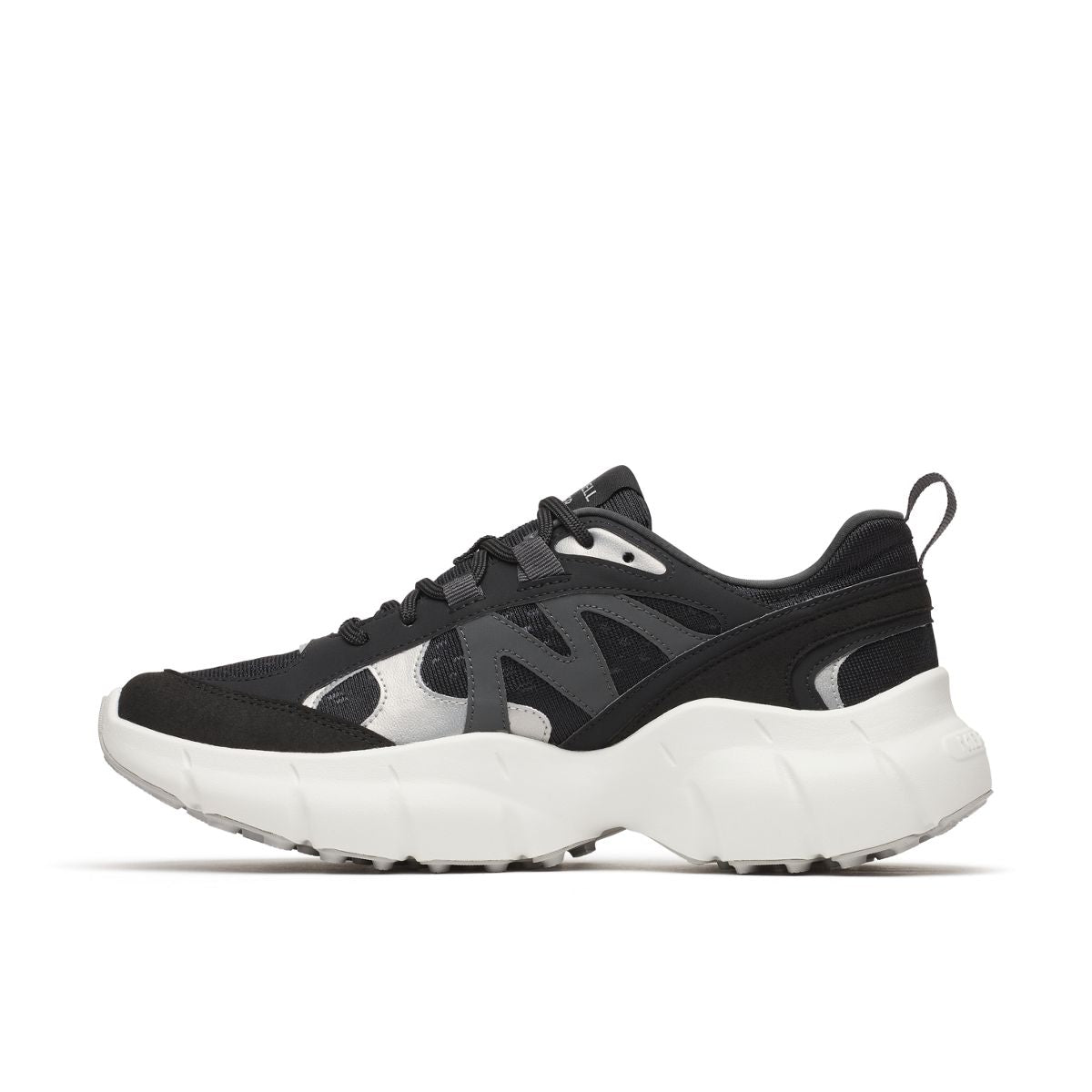 Women Clover Tech Sneaker - Low
